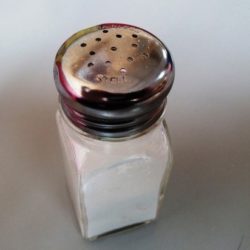 В российскую соль перестанут добавлять яд