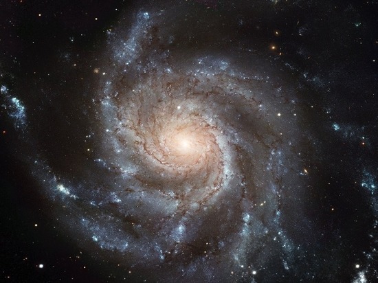 Астрофизики: в первых галактиках почти не было темной материи