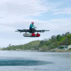 Прототип уникального «летающего автомобиля» попал на видео