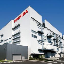 Foxconn может завладеть частью полупроводникового бизнеса Toshiba, используя Sharp
