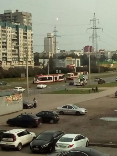 Новые трамваи в Питере сходят с рельс