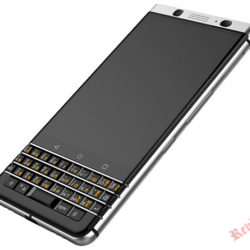 Смартфон BlackBerry KEYone появится в продаже на территории России