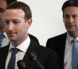 Взял вину на себя: Цукерберг извинился за Facebook