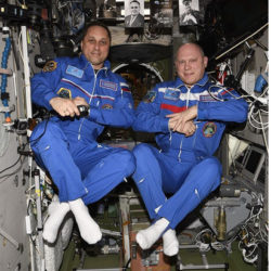 Космонавты рассказали, в чем преимущество «перевернутых» носков