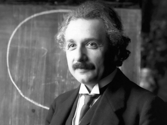 Представлять себя Альбертом Эйнштейном оказалось полезно для мозга