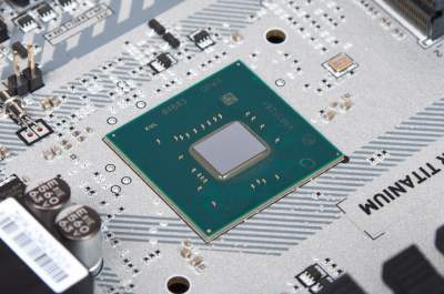 Intel работает над чипсетом B365