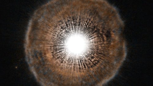 Астрономы запечатлели финальный момент жизненного цикла гигантской красной звезды