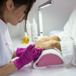 Как выбрать процедуру инъекционной косметологии?